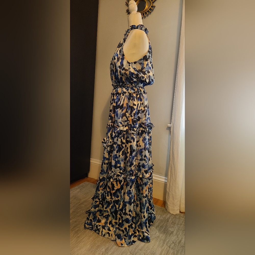 Elliatt - Halter Neck, Flowy, Iridescent Maxi Dress - Picture 6 of 13